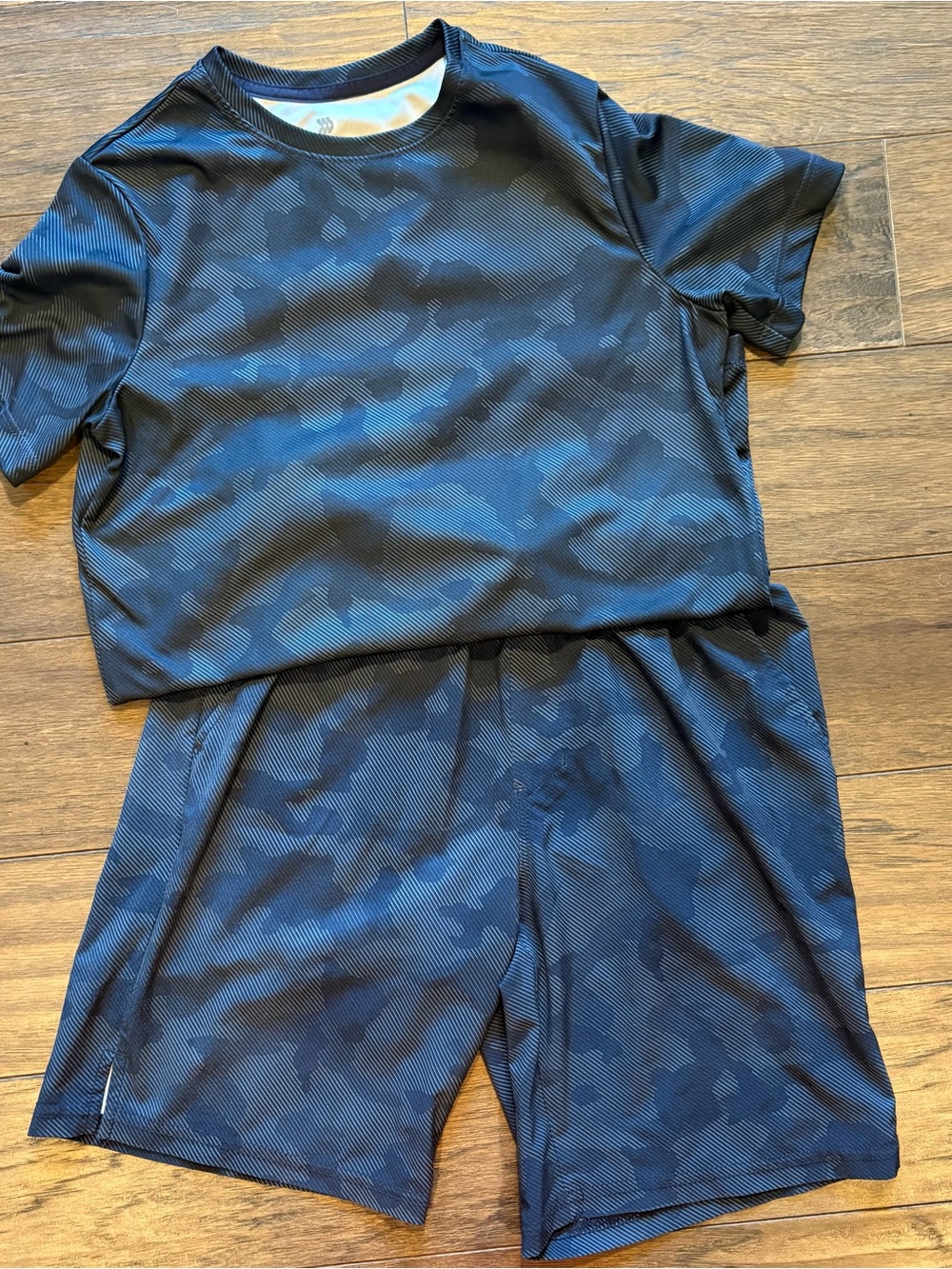 Target Boys Two Piece All in Motion Sports Set Large 10/12
